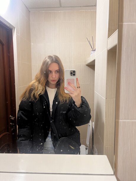 kahiniy616, 23 years old from United Kingdom