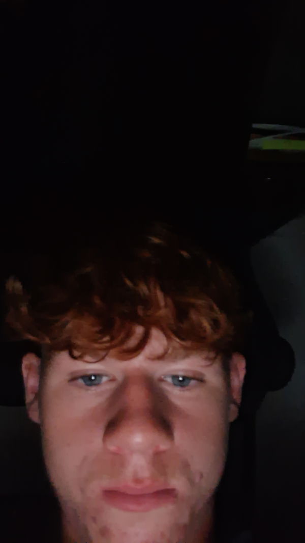 pau, 18 years old from United States