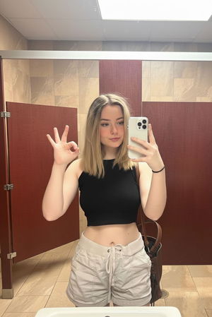 miyepo7623's Profile Photo