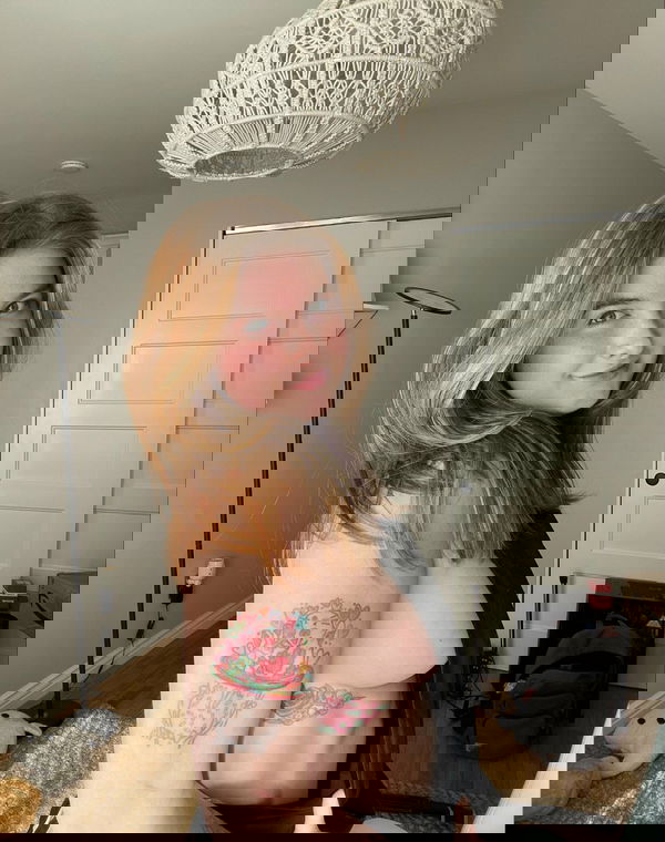 nuhwy, 22 years old from United States