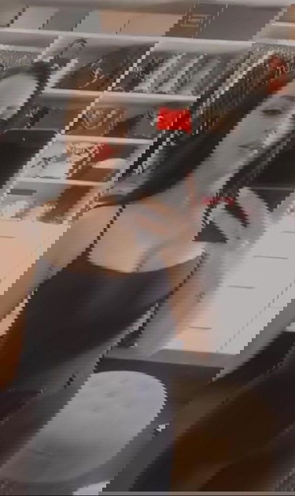 woxksjxjsjznwjxowkxkdn, 20 years old from United States