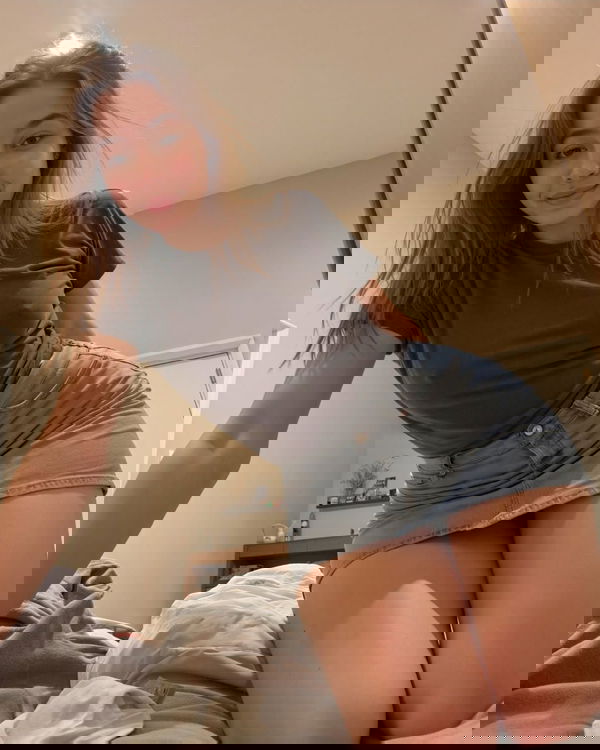 tovoyo6318, 22 years old from United Kingdom