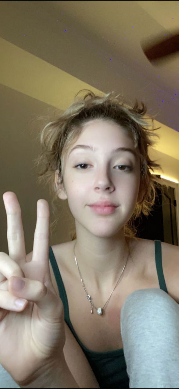 Eliana, 20 years old from United States