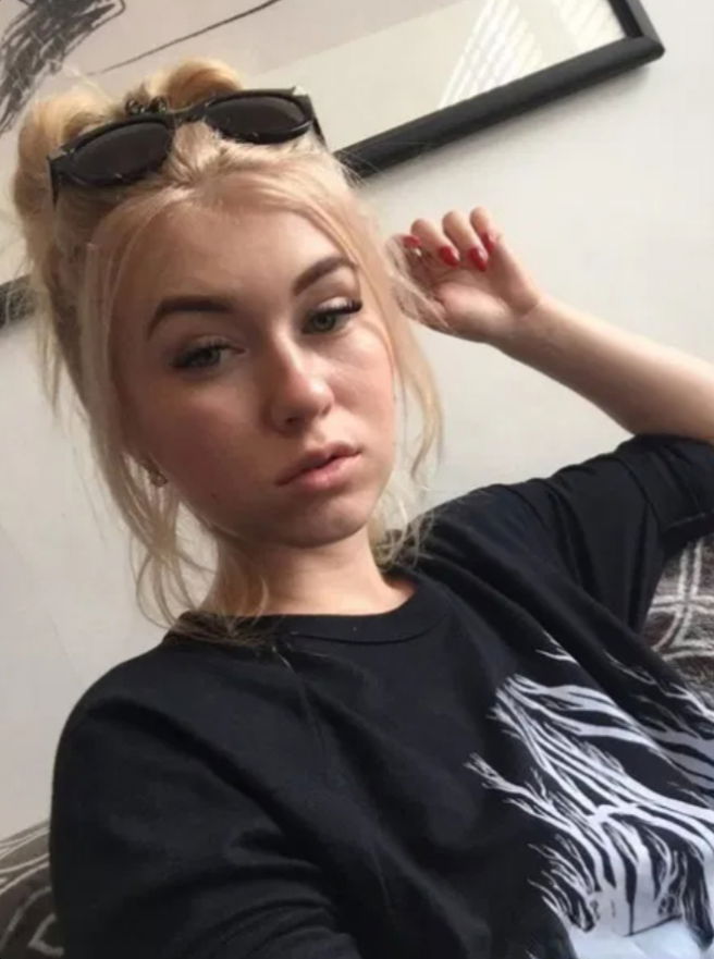 elnhxing's Cover Photo