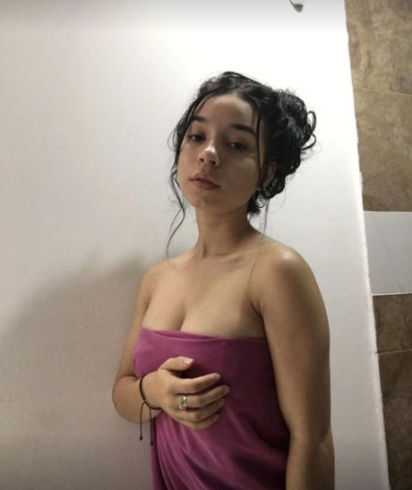 bemofen837, 25 years old from Canada