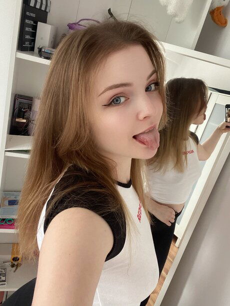 hikici2427, 20 years old from United Kingdom