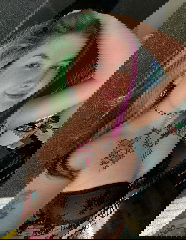 uyzavkg, 19 years old from United States