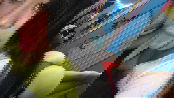 dulowa, 23 years old from Australia