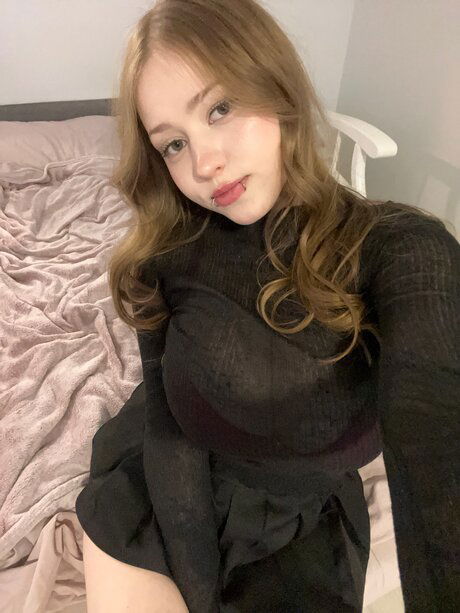 sovope1683, 22 years old from United Arab Emirates