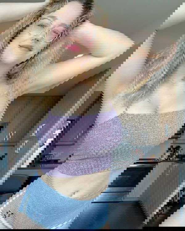 Rosalie4568532, 23 years old from Australia