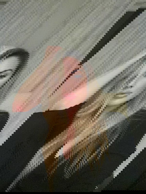 queenbluedars, 25 years old from United States