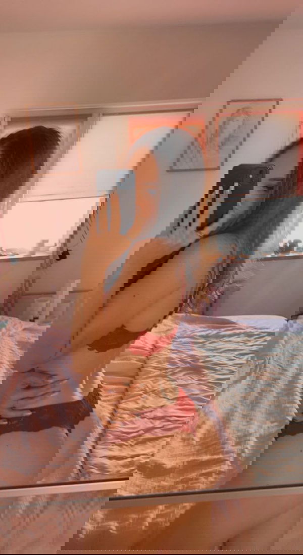 tayini2354, 21 years old from United Kingdom