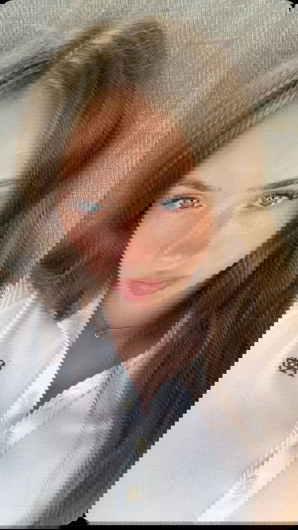 Rosie4524, 20 years old from United Kingdom