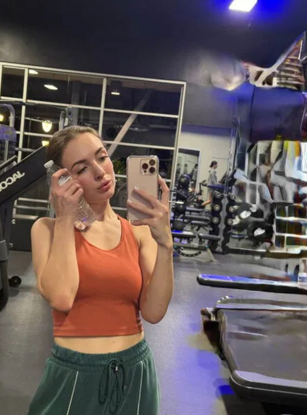 sediley, 24 years old from United States