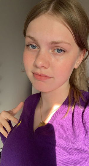 Claire2331's Profile Photo