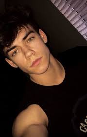 owenhutchinson543, 18 years old from Algeria