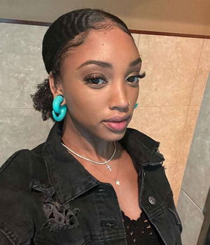 Roseline's Profile Photo