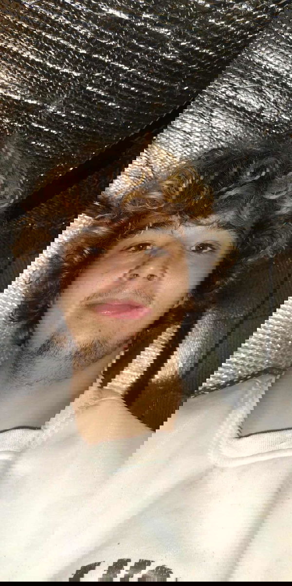 Erion, 19 years old from United States