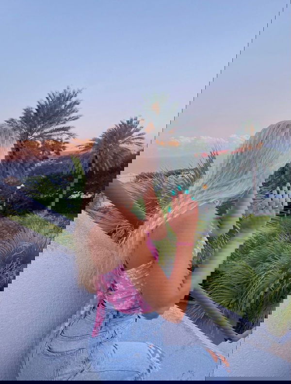 varaxe3744, 25 years old from United States