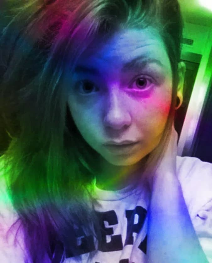 missolivee2990's Cover Photo