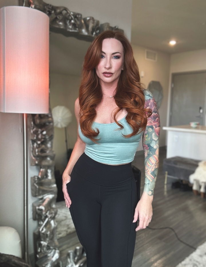 begjoy879's Cover Photo