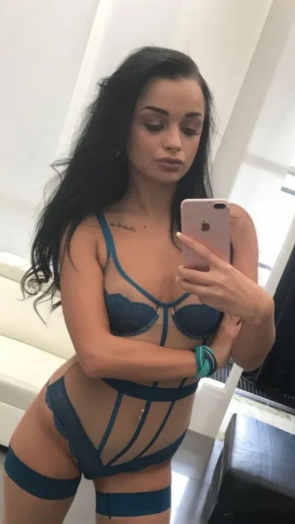 mexoxty, 22 years old from United States