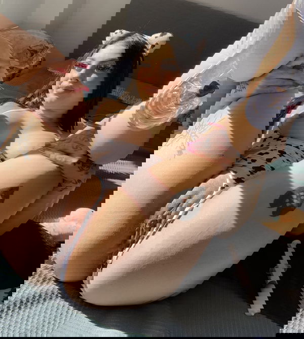 rudodyna, 22 years old from United States