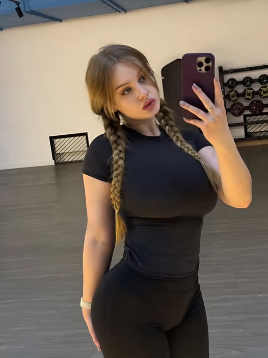 ragav72074, 22 years old from Italy