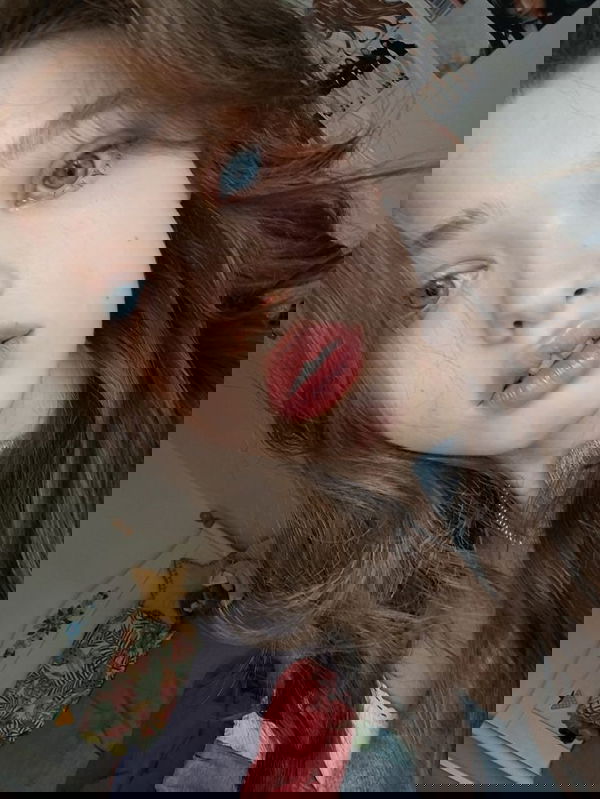 Aurora2254, 21 years old from United Kingdom