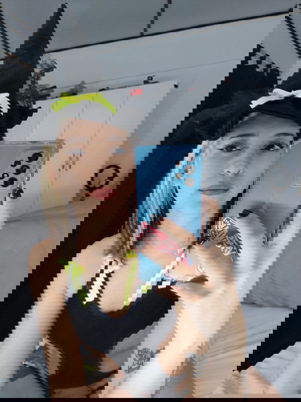 Marie02, 22 years old from United States