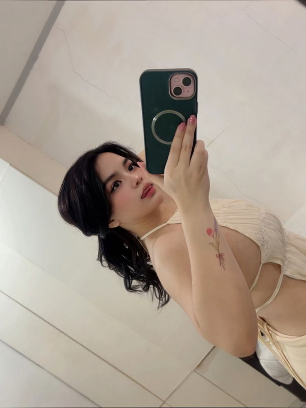 yowimi7344, 24 years old from United Kingdom