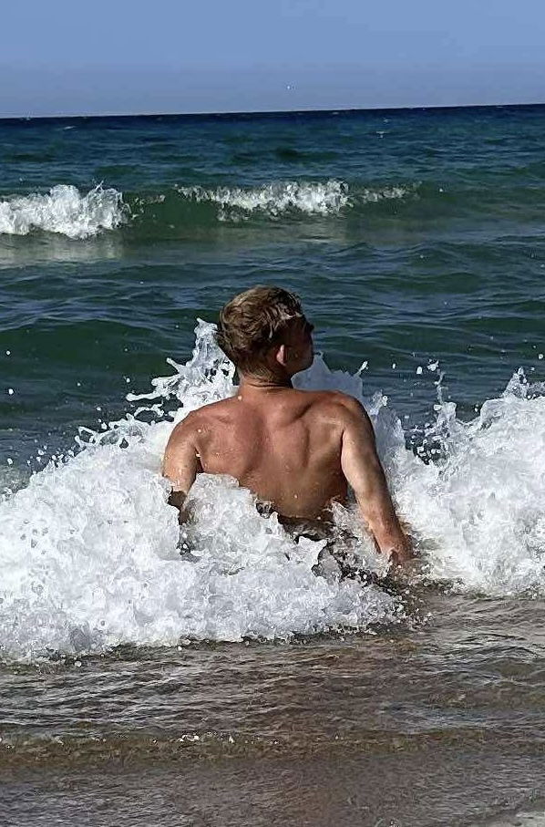 Benny4452's Cover Photo