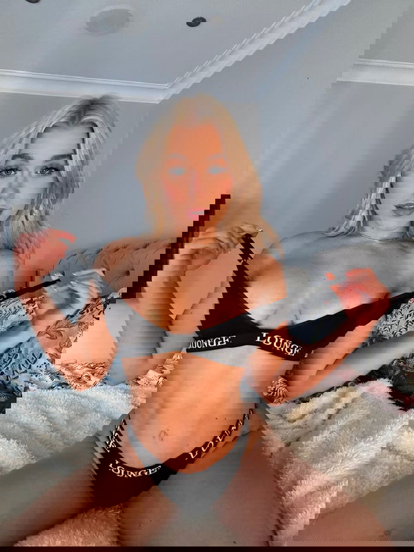 Ellebrooke867, 24 years old from Belgium