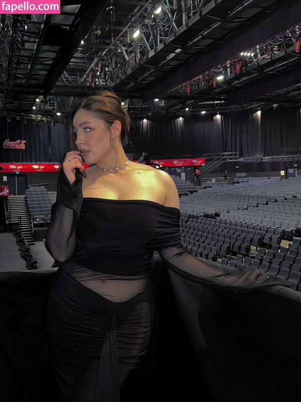 fogoyi9825, 22 years old from Sierra Leone