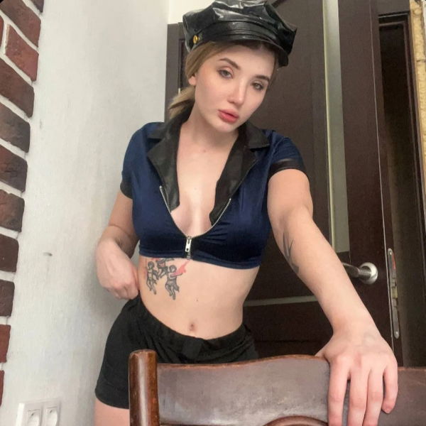 hekikivi, 22 years old from United States