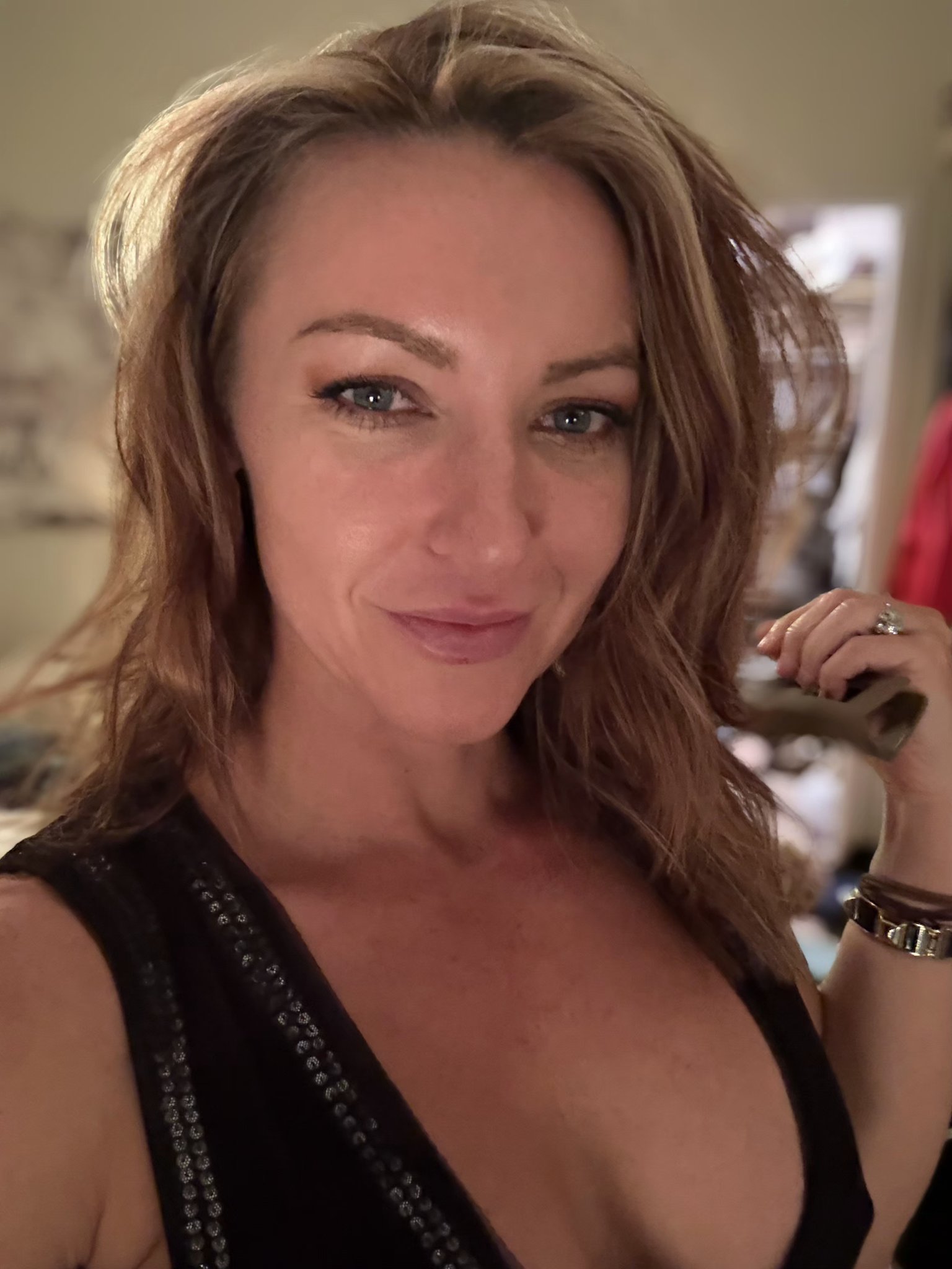 evelynlorita378's Cover Photo