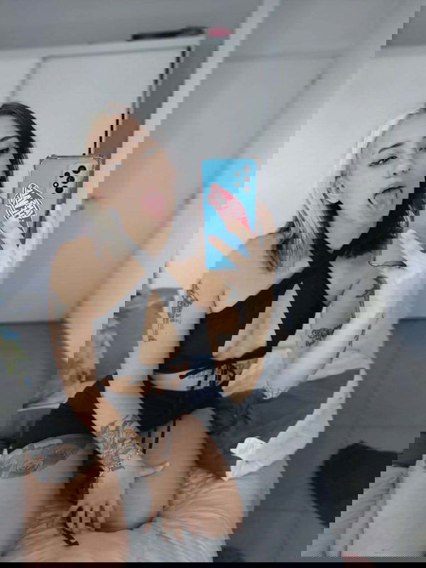 xajono2554, 20 years old from United States