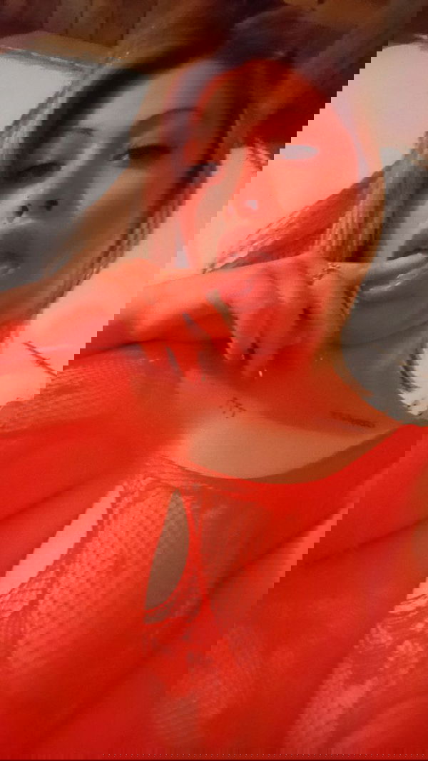 lisuneku, 22 years old from Spain