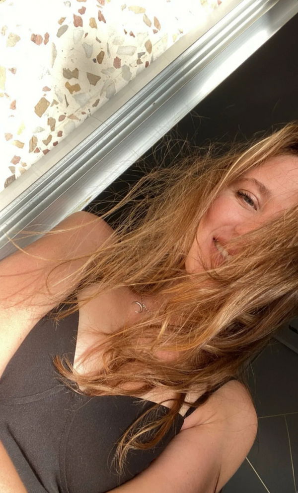 yiyeliko, 22 years old from United States