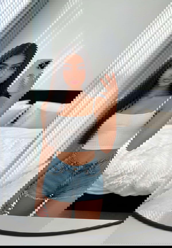 nimela6450, 23 years old from United Kingdom