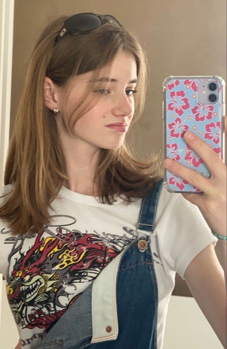 Chloe24899, 24 years old from Canada