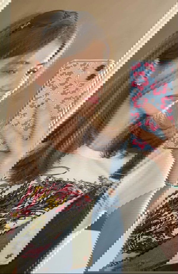 Chloe24899, 24 years old from Canada