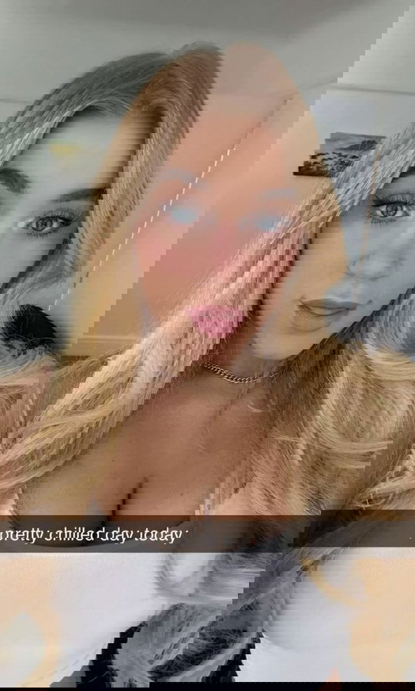 Ellebrooke046, 26 years old from United Kingdom