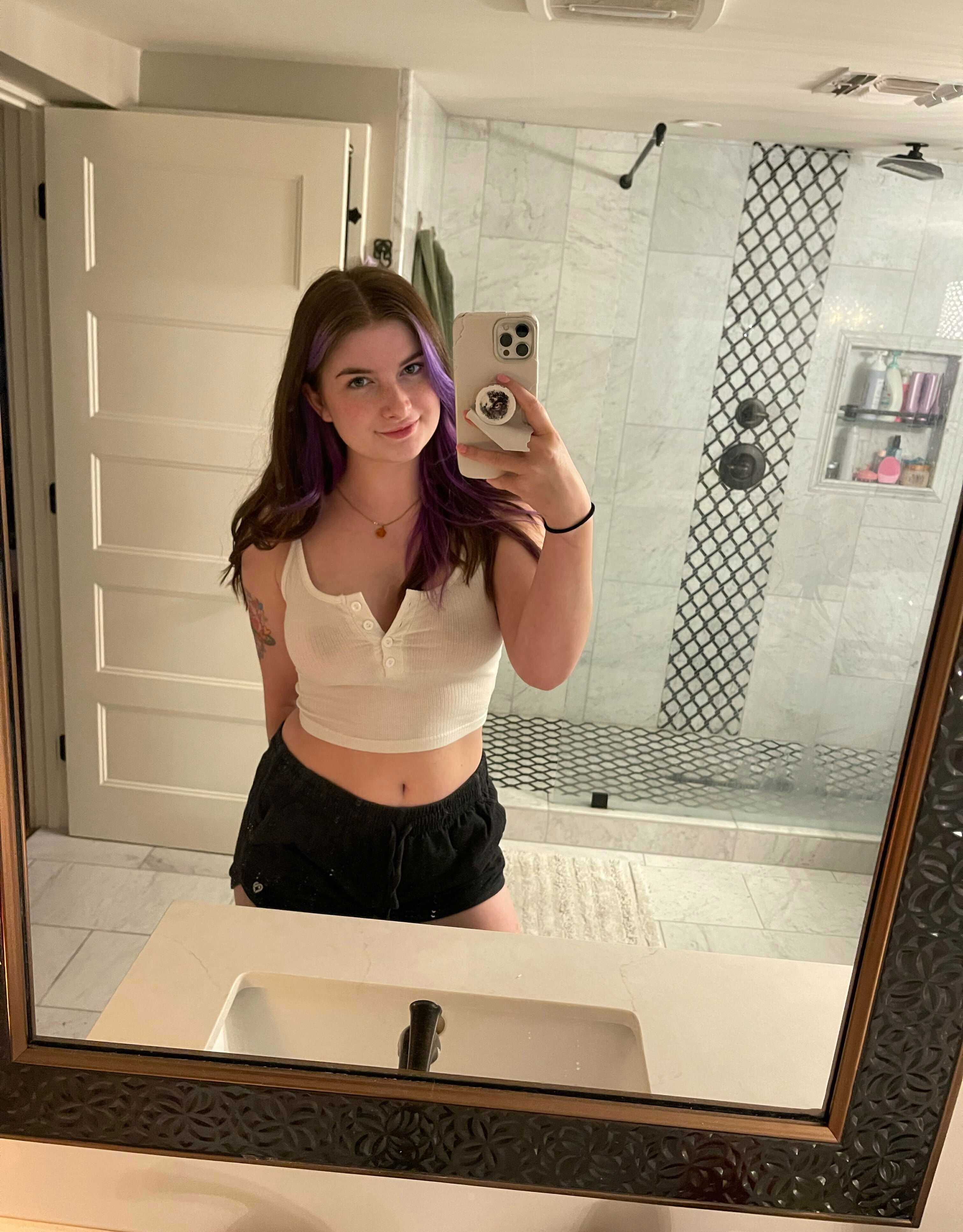 hodoy77935, 24 years old from United Kingdom