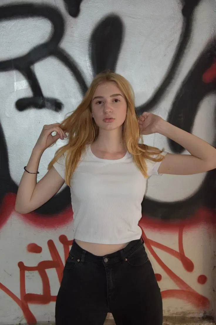 fobav29414, 22 years old from United Kingdom