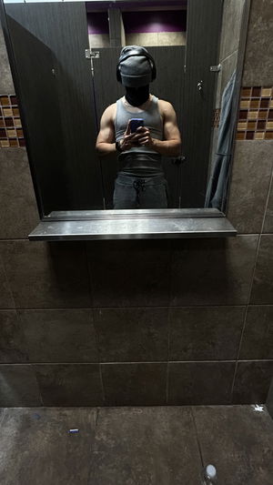 Longdick4734's Profile Photo