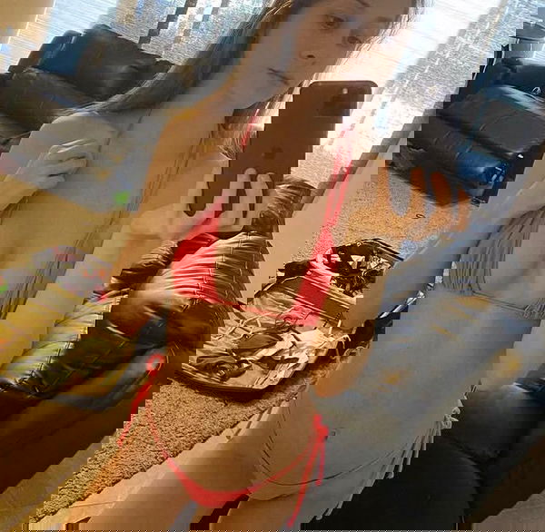 Maddie3231, 21 years old from United States