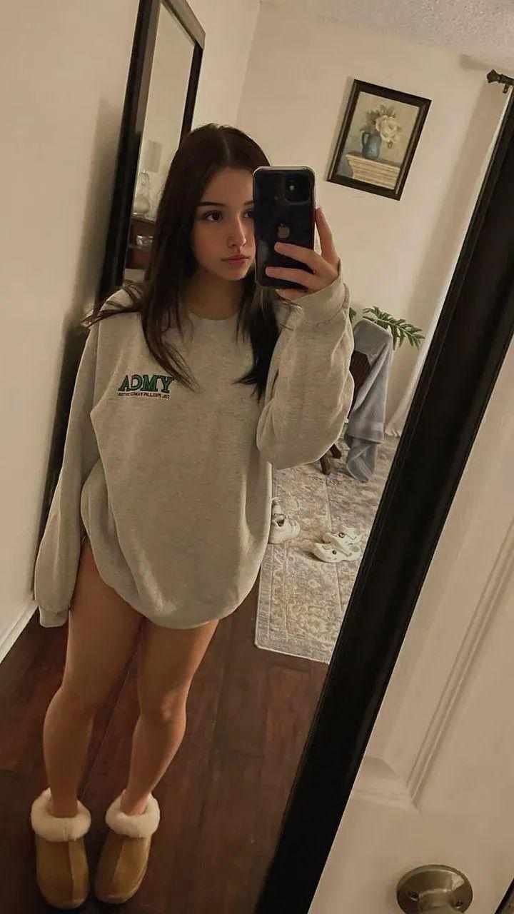 synthia_qq, 18 years old from United States