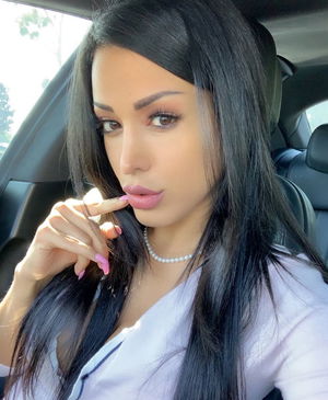 Moenica101's Profile Photo