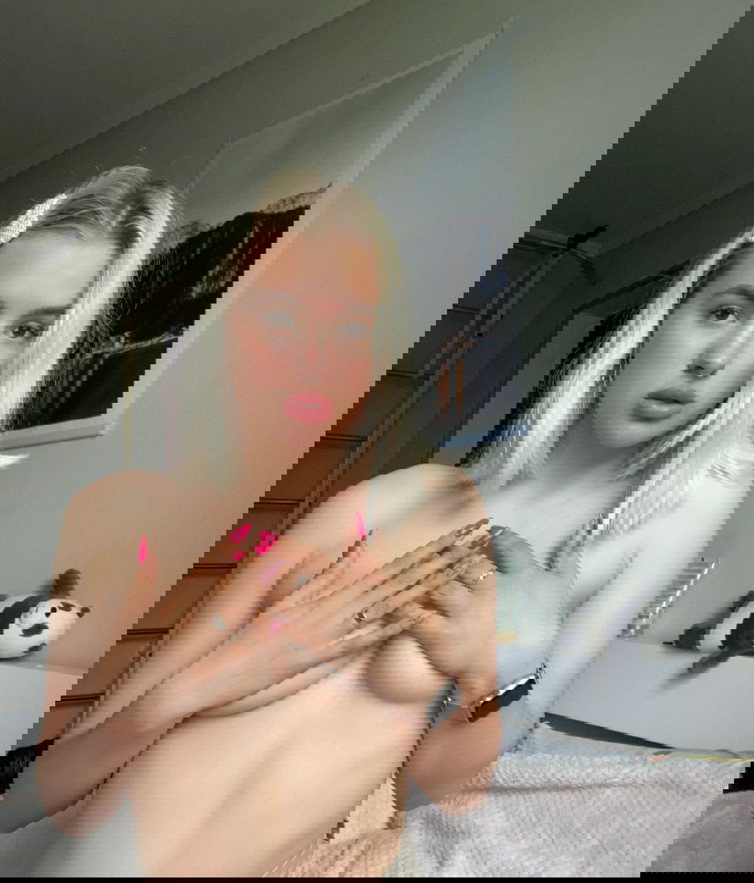 liyaemmely32's Profile Photo